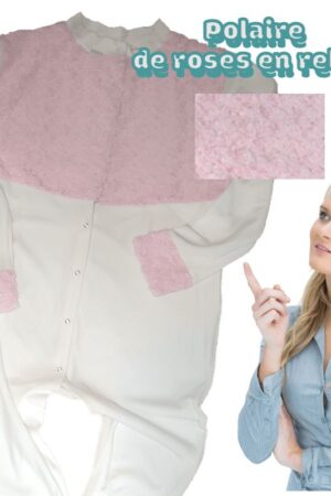 Grenouillère velours avec des roses en relief